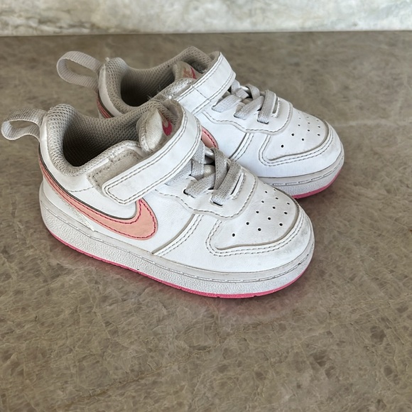 Nike Toddler Girls size 5.5 - Picture 4 of 6